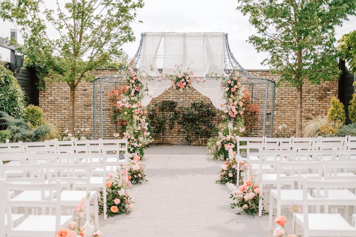 Floral Design Guide: Terrain Gardens at Devon Yard - wedding venue in Devon, PA