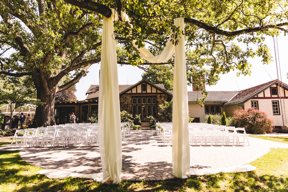 The Beverly Mansion - wedding venue in Marengo, Ohio
