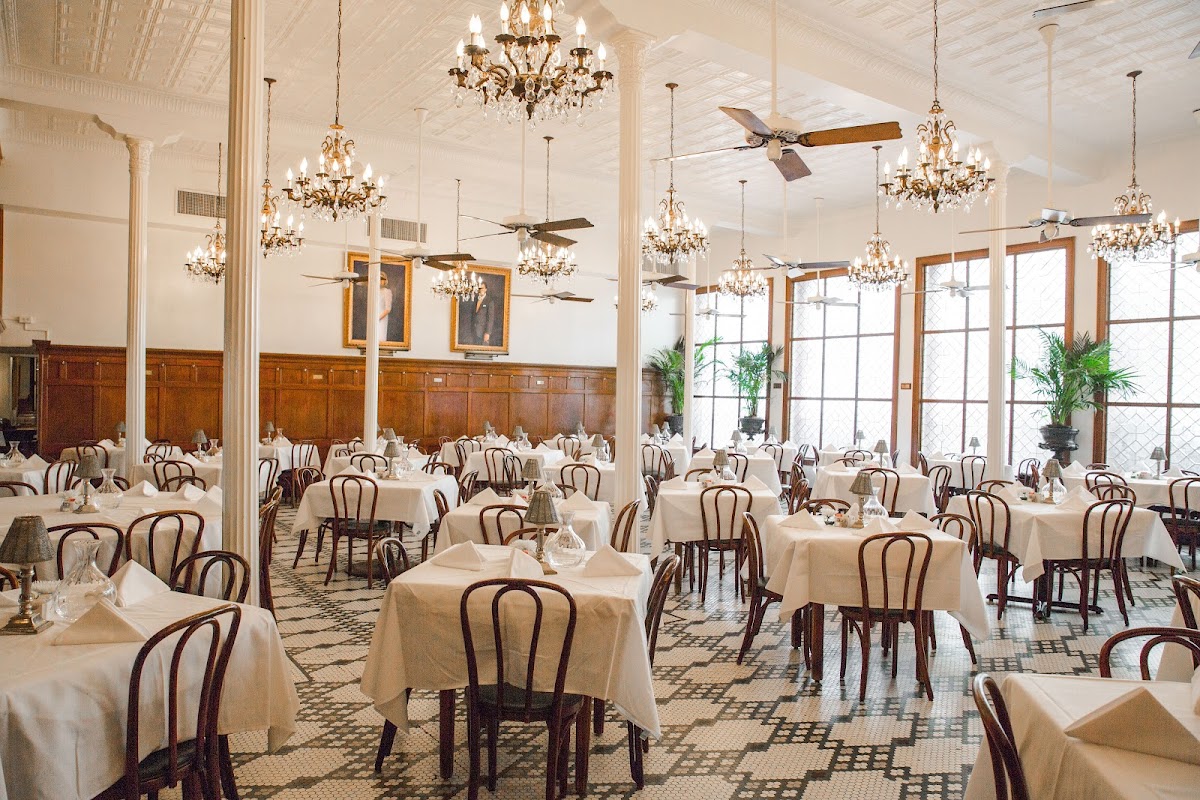 Arnaud's - wedding venue in New Orleans, LA