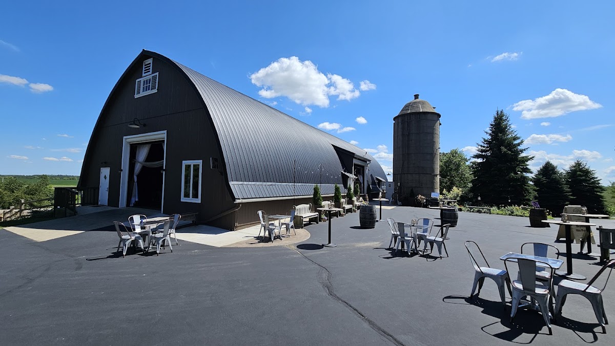 Barn at Trinity Peak - wedding venue in Oconomowoc, WI