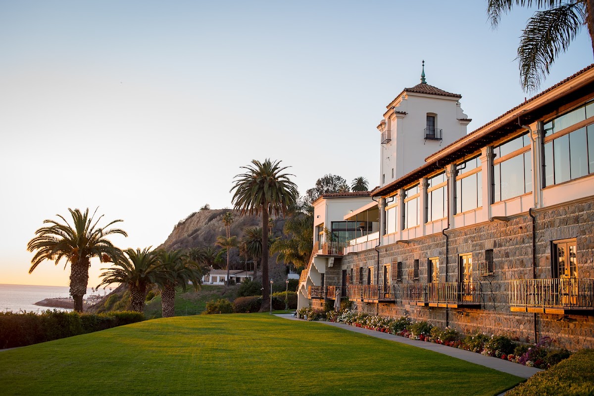 Floral Design Guide: Bel-Air Bay Club - wedding venue in Pacific Palisades, Los Angeles, CA