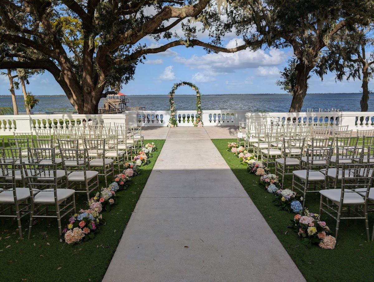 Bella Cosa Wedding Venue - wedding venue in Lake Wales, FL