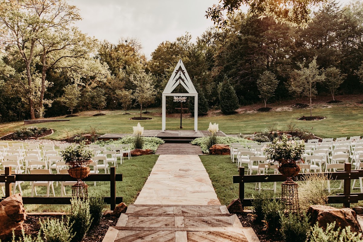 Bethel Rock Wedding Venue - wedding venue in Leonard, TX