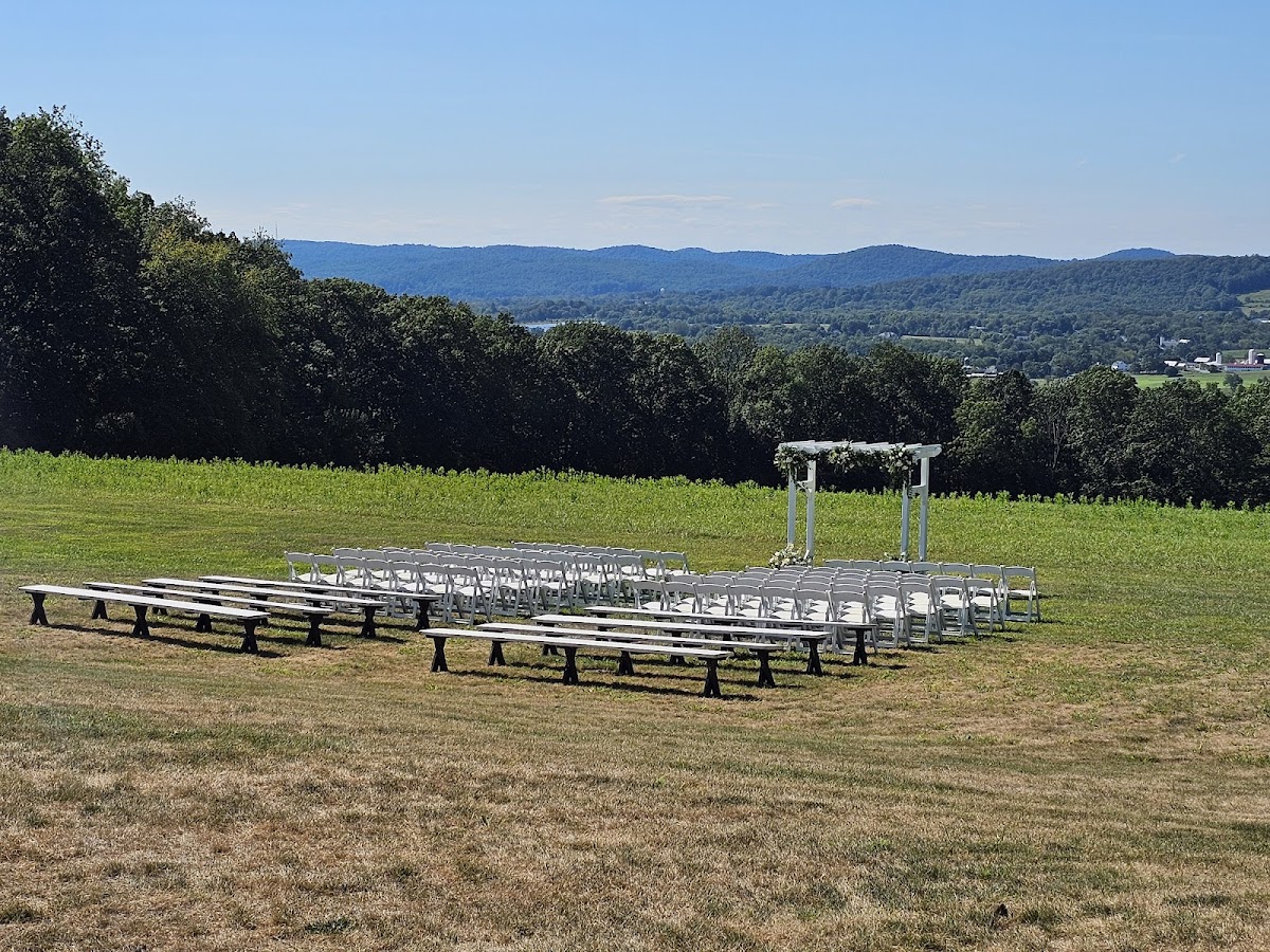 Born to Run Farm - wedding venue in Glen Gardner, NJ