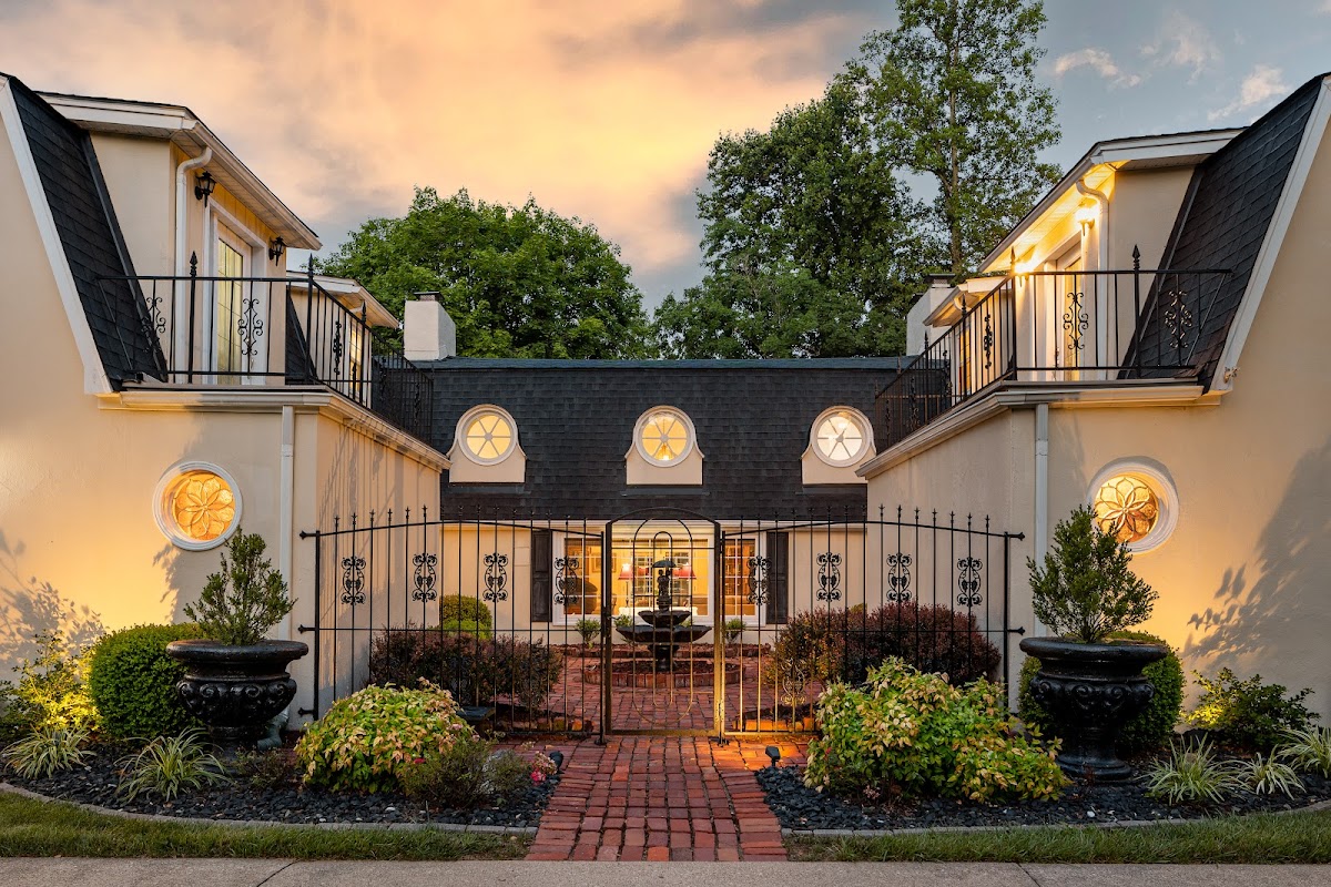 Bourbon Luxe Estate and Venue - wedding venue in Coxs Creek, KY