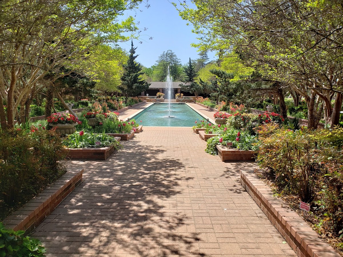 Clark Gardens - wedding venue in Weatherford, TX