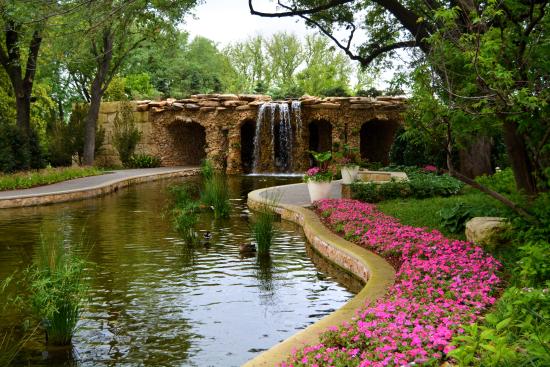 Dallas Arboretum - Alex Camp House and Lay Family Garden - wedding venue in Dallas, Texas