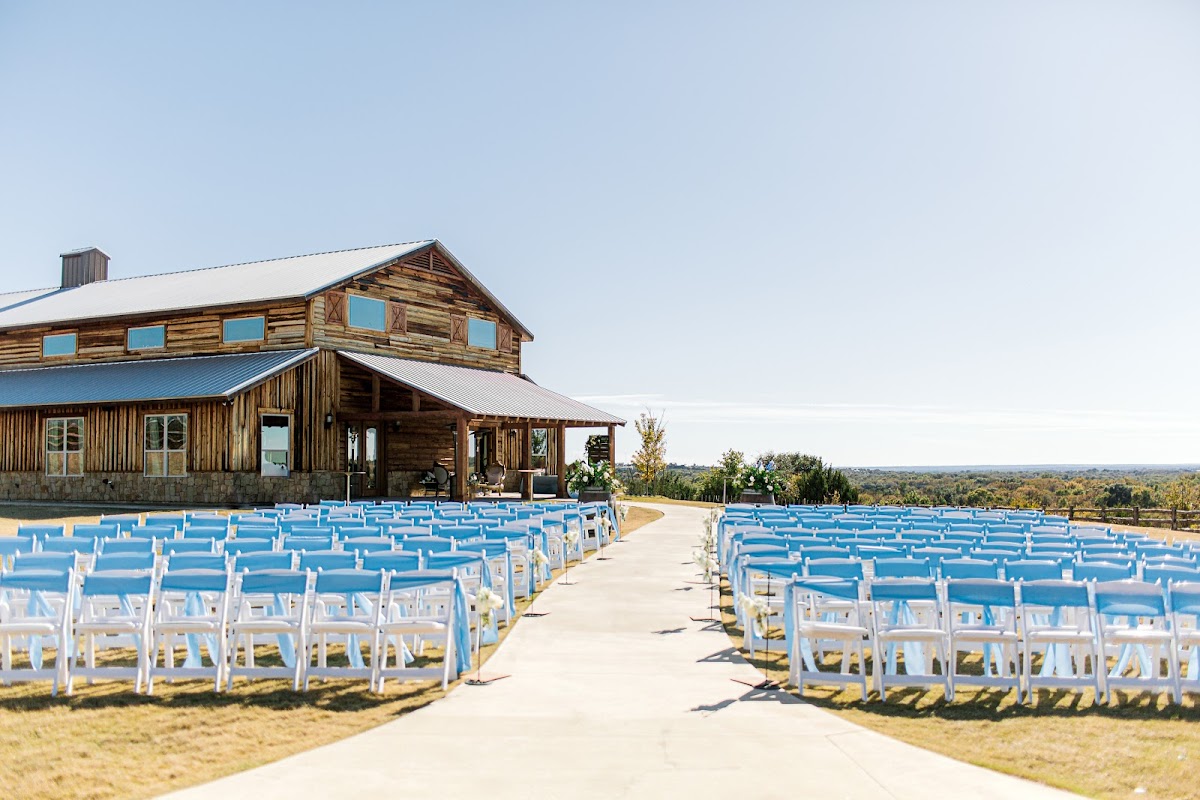 Wedding Flowers at Diamond H3 Ranch | Poppy Flowers | Poppy Help Center