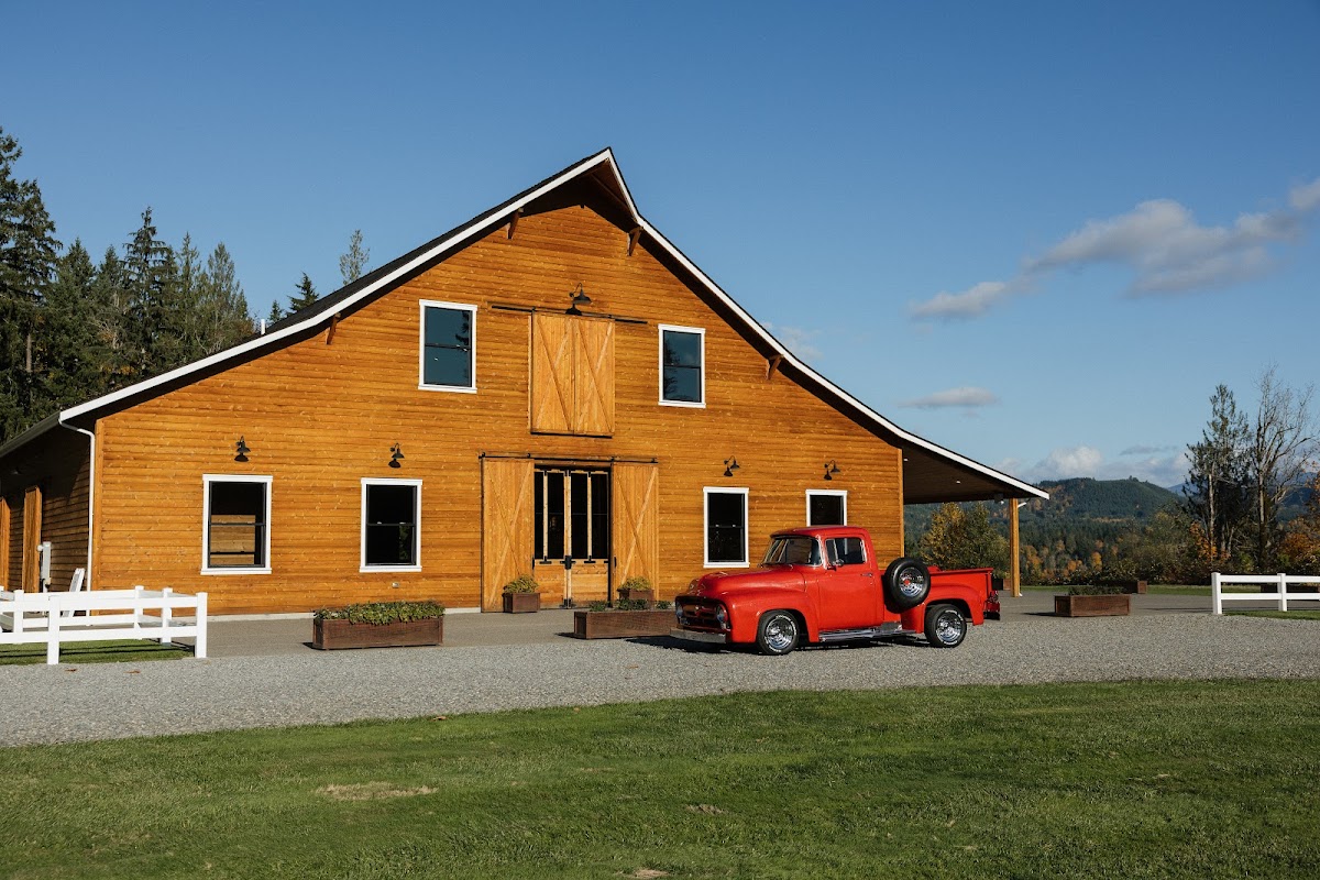 Edlynn Farm Christmas Tree Farm & Event Venue - wedding venue in Graham, Washington