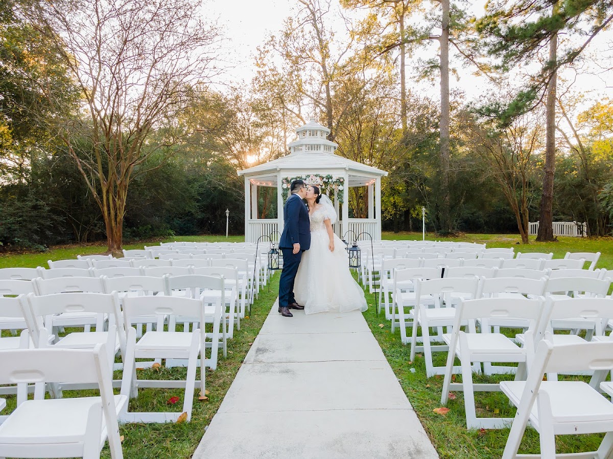 Ella's Garden - wedding venue in Tomball, TX