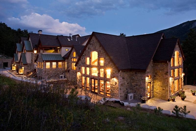 Della Terra Mountain Chateau - wedding venue in Estes Park, CO
