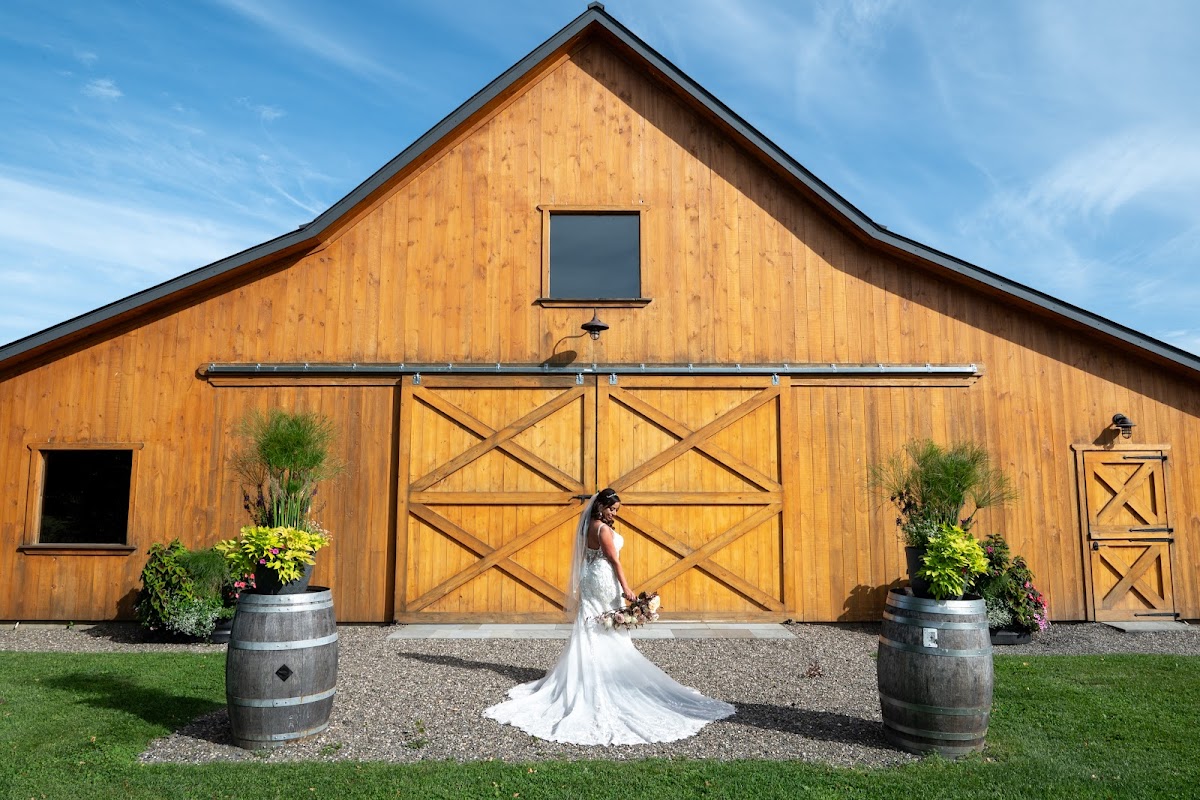 Indian Ridge - wedding venue in Highland, NY