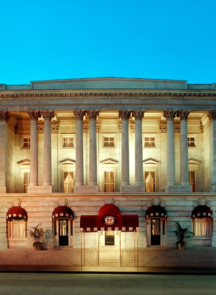 Floral Design Guide: Kimpton Hotel Monaco DC - wedding venue in Washington, DC