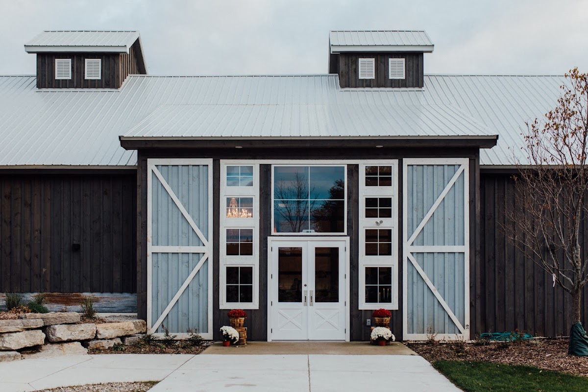 Lilac Acres - wedding venue in Waukesha, Wisconsin