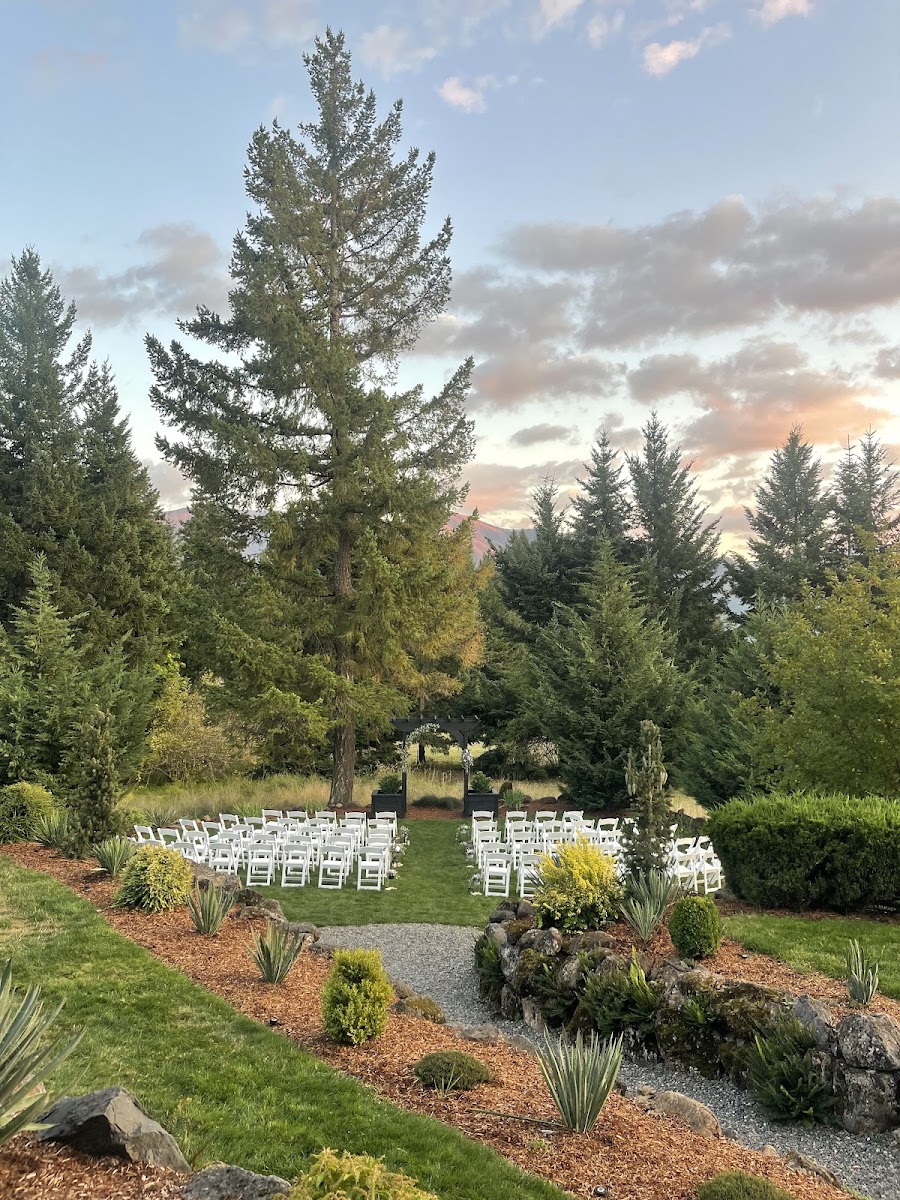 Maple Leaf Events Venue - wedding venue in Stevenson, WA