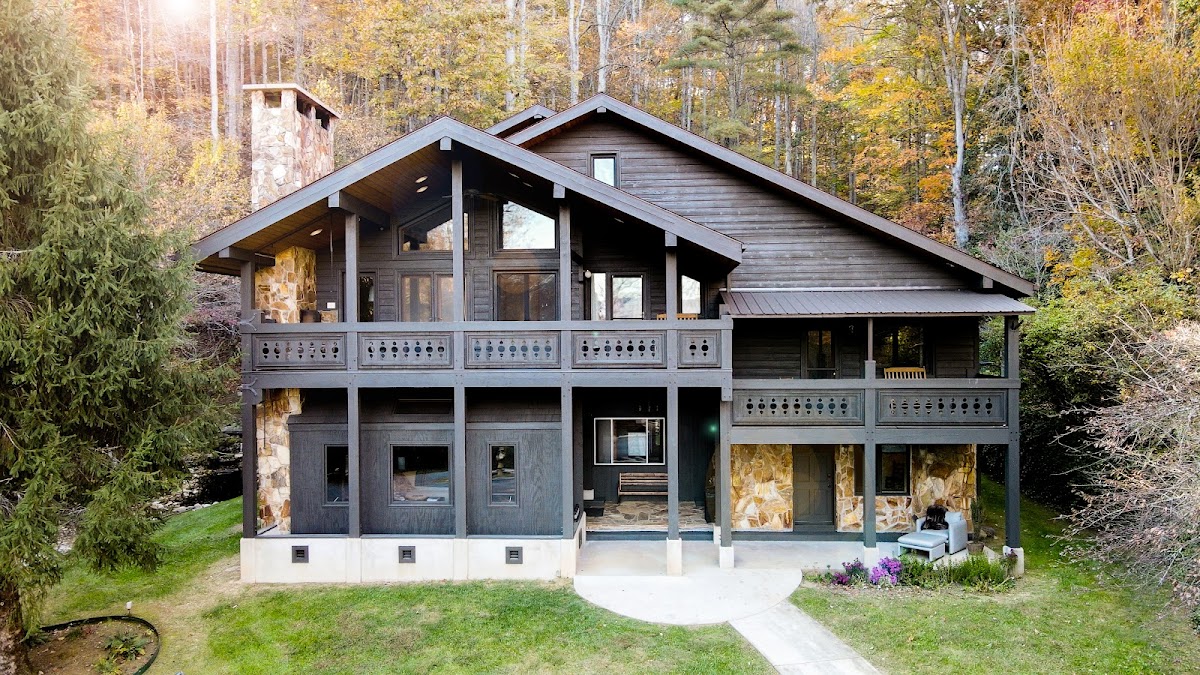 Outland Chalet & Suites Great Smoky Mountains - wedding venue in Whittier, NC