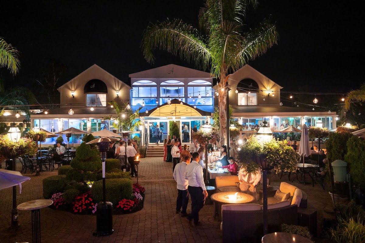 Anthony's Ocean View - wedding venue in New Haven, Connecticut